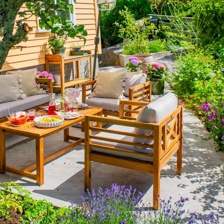 Trädgårdsmöbler för uteplatsen – nyheter och bästsäljare 2025